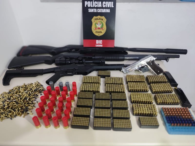 Armas estavam em posse do servidor p&uacute;blico – Foto: Divulga&ccedil;&atilde;o/Pol&iacute;cia Civil/ND