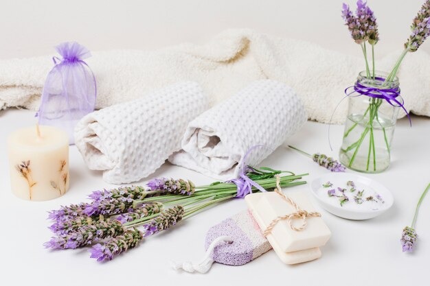 Três banhos de ervas para renovar as energias pós Carnaval