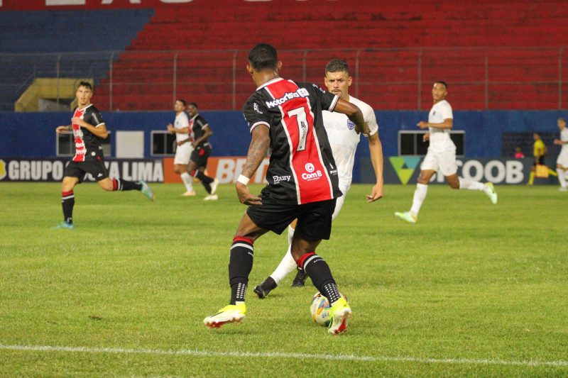 Barra e Joinville empatam pelo Campeonato Catarinense