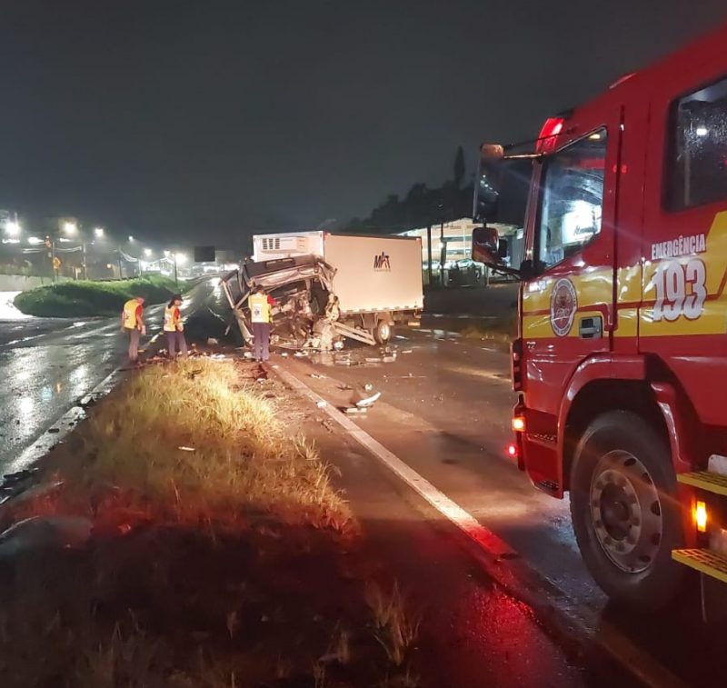 Grave acidente na BR-470 deixou uma pessoa ferida em Blumenau &#8211; Foto: Divulgação/Reprodução/ND