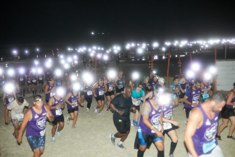 Night Run reuniu mais de 3 mil pessoas em Florianópolis