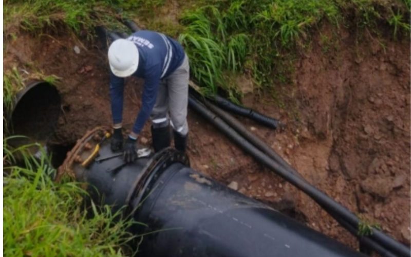 Conserto de sistema de captação de água em Itajaí