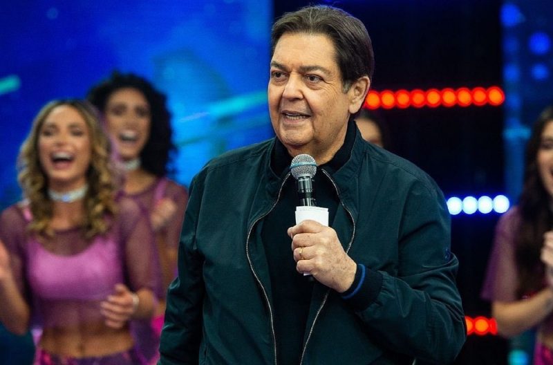 Faustão fala pela 1ª vez após cirurgia de transplante de rins 