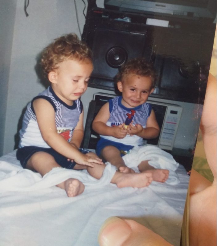 Da inf&acirc;ncia – pouco antes das roupas mudarem de cor – Foto: Acervo