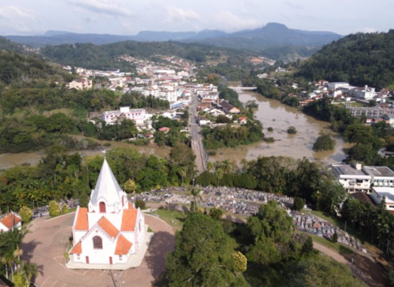 Censo 2022 mapeou número de casas e apartamentos; ND Mais reúne as informações em um top 10 das cidades do Vale e Alto Vale do Itajaí com o maior número de domicílios