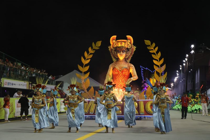 Desfile da Império Vermelho e Branco em 2024