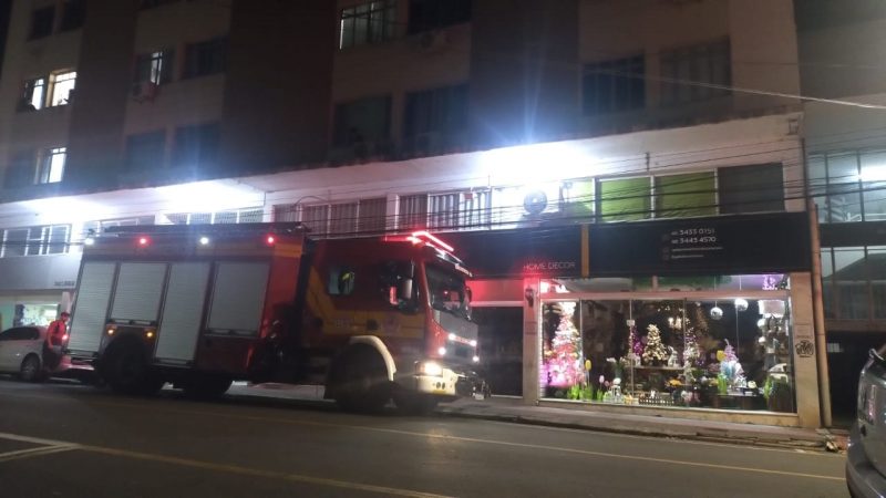 V&iacute;tima foi resgatada e encaminhada ao Hospital S&atilde;o Jos&eacute; – Foto: Divulga&ccedil;&atilde;o/CBMSC/ND