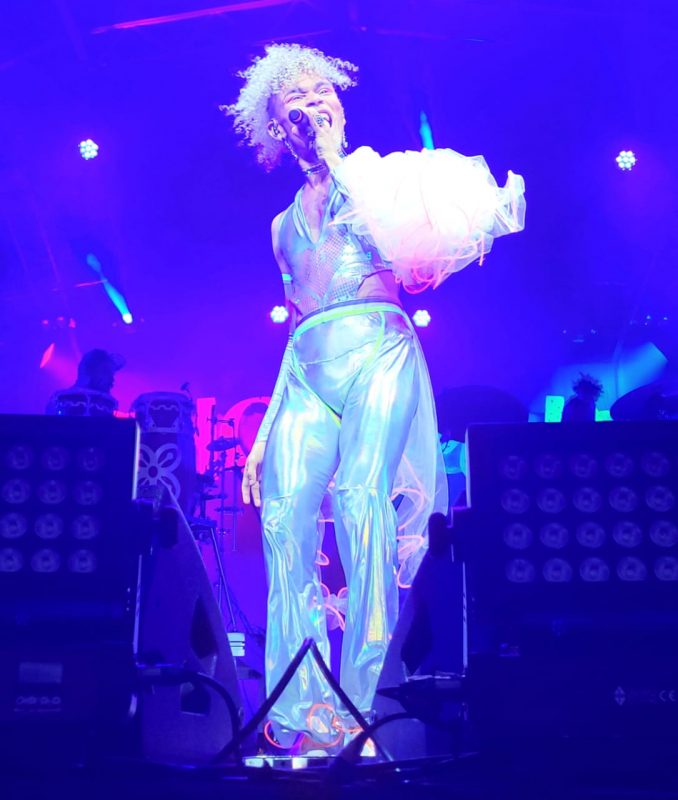 Jesus Lumma se apresentou na abertura da noite de domingo do Psicod&aacute;lia 2024, em Rio Rufino – Foto: Ivana Cassuli/Divulga&ccedil;&atilde;o