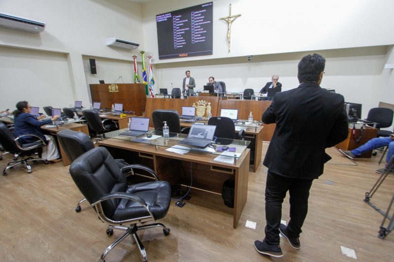 Maikon Costa (PL), denunciado pelo Conselho de Ética da Câmara, compareceu a sessão - Foto: Leo Munhoz/ND