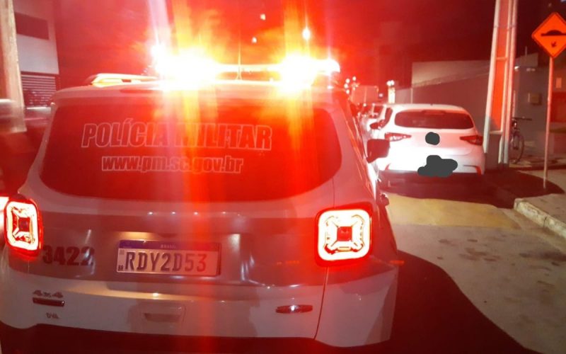 Pol&iacute;cia Militar descobriu o crime ao atender uma ocorr&ecirc;ncia de disparo de tiros de armas de fogo. – Foto: Divulga&ccedil;&atilde;o/Pol&iacute;cia Militar