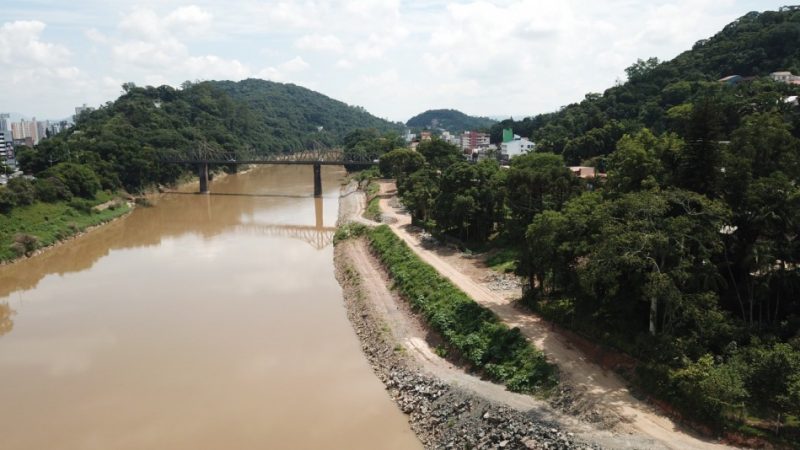 Obra de revitalização da Margem Esquerda em Blumenau 