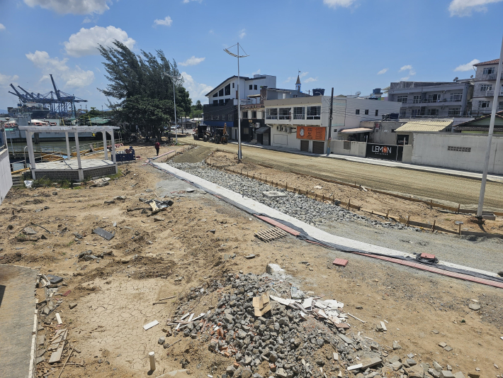 Depois de finalizada a obra, o embarque e desembarque de ve&iacute;culos passar&aacute; &agrave; frente da prefeitura – Foto: Prefeitura/Divulga&ccedil;&atilde;o
