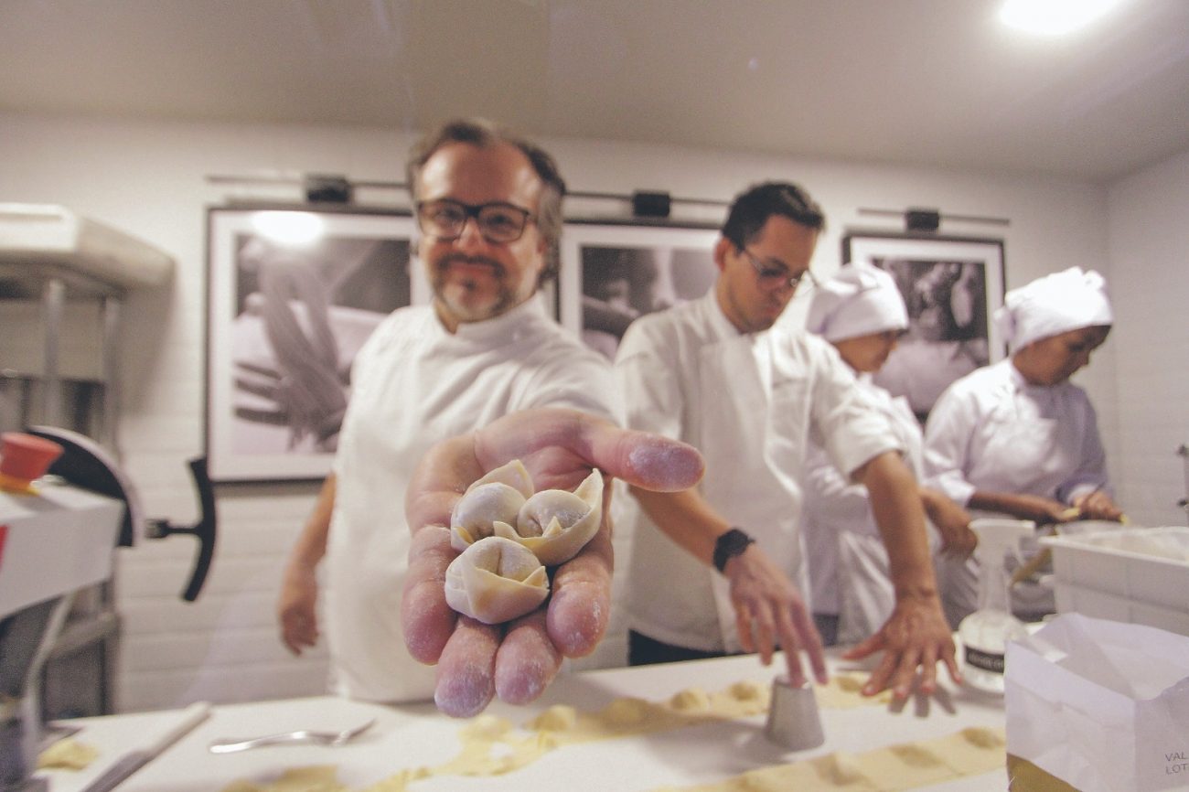 Fedele alle tradizioni della cucina italiana, Devito si distingue a Florianopolis offrendo un'innovazione esclusiva: la produzione di pasta artigianale al 100% - Leo Munhos/NT
