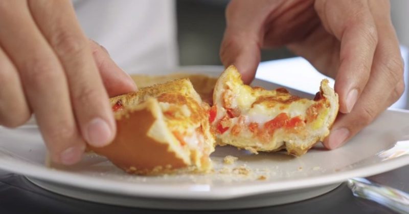 Aprenda como fazer receita de pão com ovo gourmet