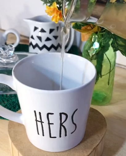 Chá para auxiliar no emagrecimento esta se tornando viral nas redes sociais - Foto: Yasch Fernandes/Reprodução/ND