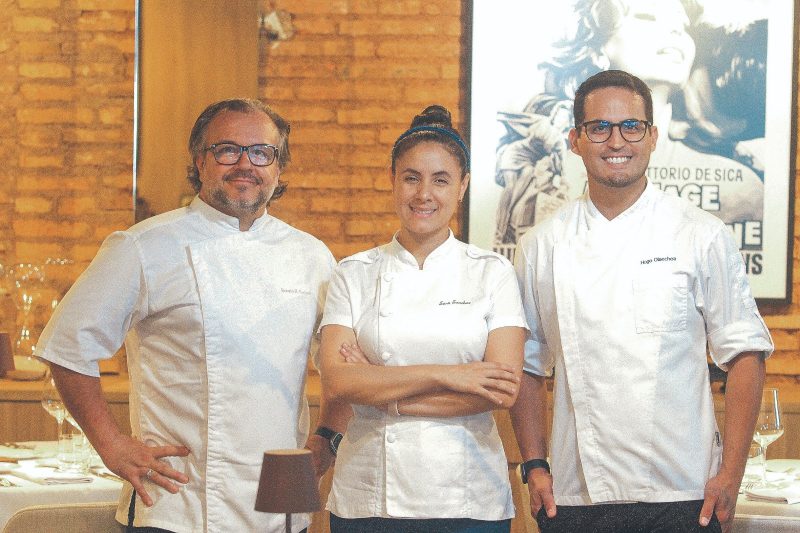 Renato Carioni, Sara Sanches e Hugo Olaechea sono responsabili del menu del ristorante – Foto: Leo Munhos/NT