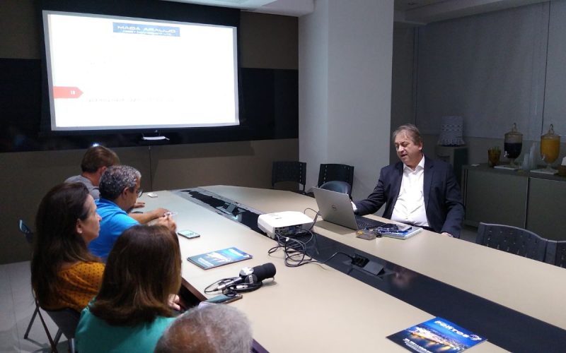 Reunião da Mada Araújo com a imprensa sobre as operações no Porto de Itajaí