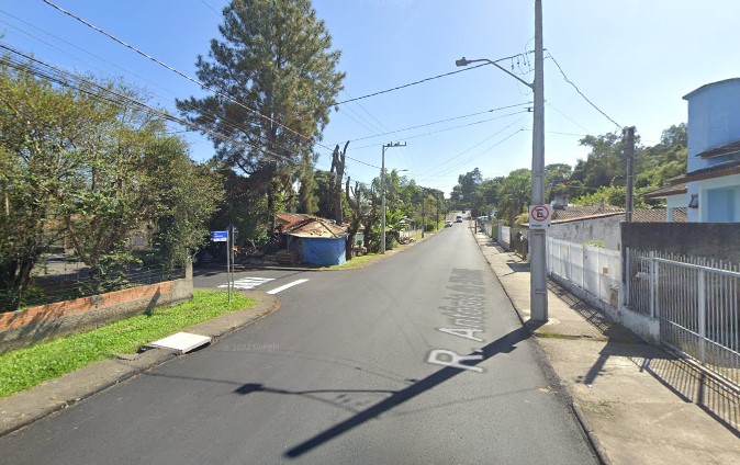 Tentativa de homicídio aconteceu na Vila Zuleima, em Criciúma, na última quinta-feira (1°) &#8211; Foto: Reprodução/Google Street View/ND