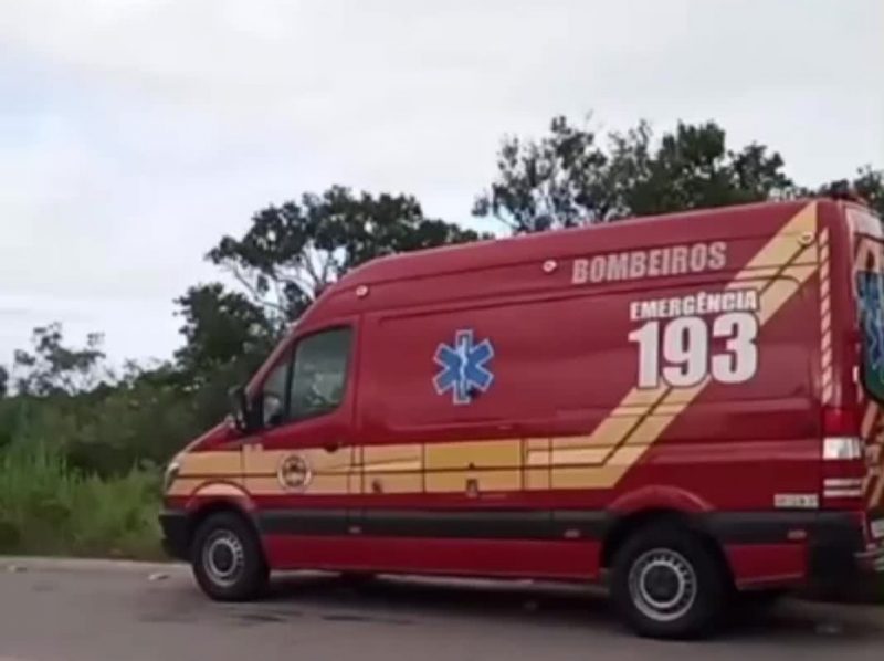 Mulher é atropelada e fica ferida na SC-157, com sinais dos pneus sobre o corpo, a vítima apresentou luxação na região do ombro e clavícula