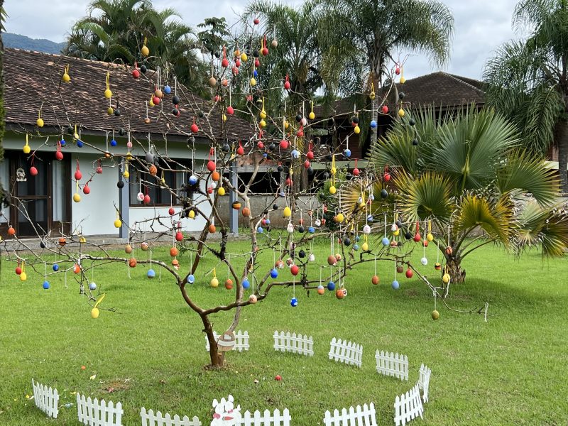 O concurso da Rota do Enxaimel também elegeu a mais bela Osterbaum e a maior árvore de Páscoa de 2024