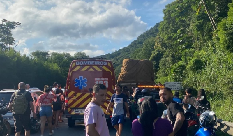 Imagens de acidente no morro dos cavalos, em Palhoça