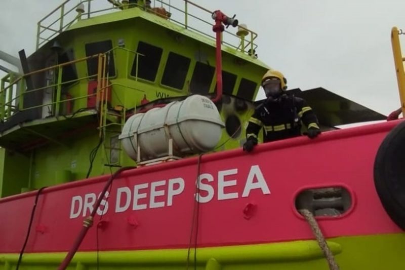 barco que pegou fogo