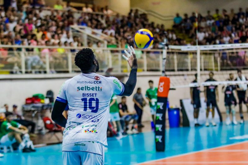 Joinville Vôlei enfrenta o Suzano na noite desta quinta-feira (21)