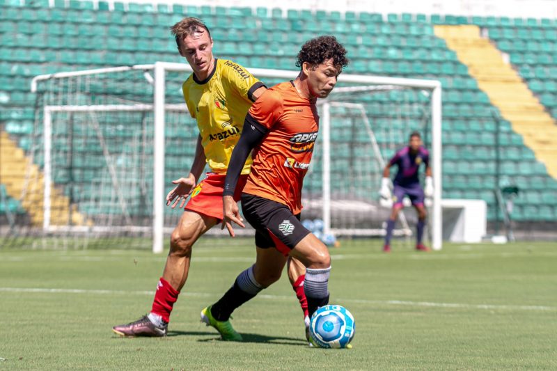 Camilo deve ficar à disposição para jogo do Figueirense