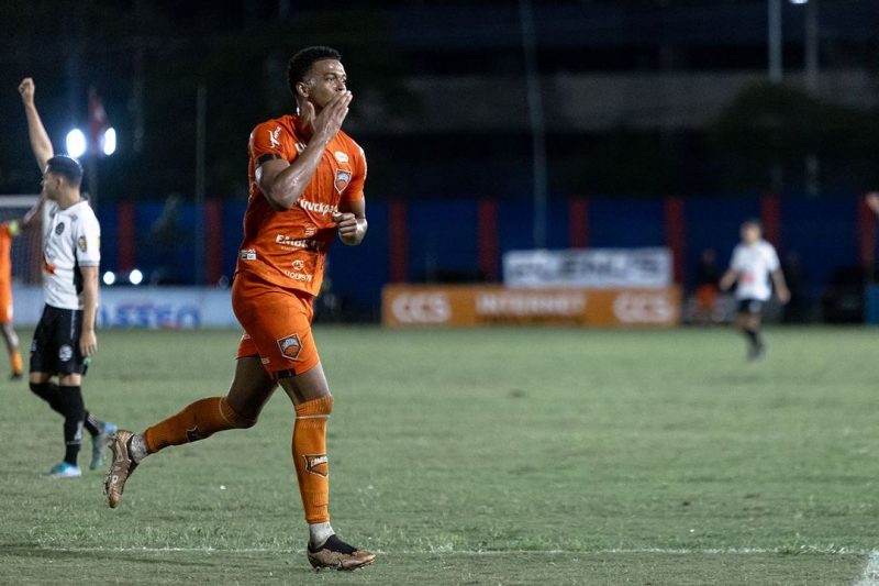 Carlinhos se destacou pelo Cambori&uacute; na S&eacute;rie D de 2023 – Foto: Cambori&uacute;/Divulga&ccedil;&atilde;o/ND