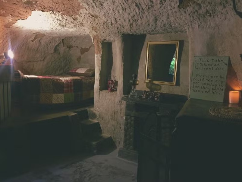 Com a morte de Baldassare, a sua casa subterrânea segue aberta para visitações do público - Wikimedia /Levi Clancy