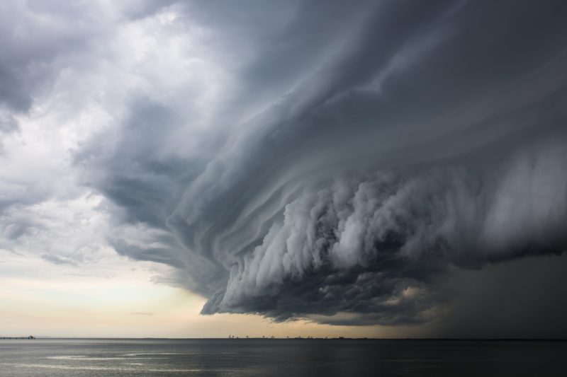 O aquecimento das águas causado pelo El Niño pode resultar em tempestades