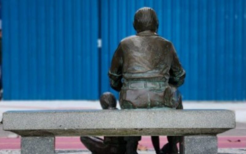 Estátua de João Goulart, em Balneário Camboriú