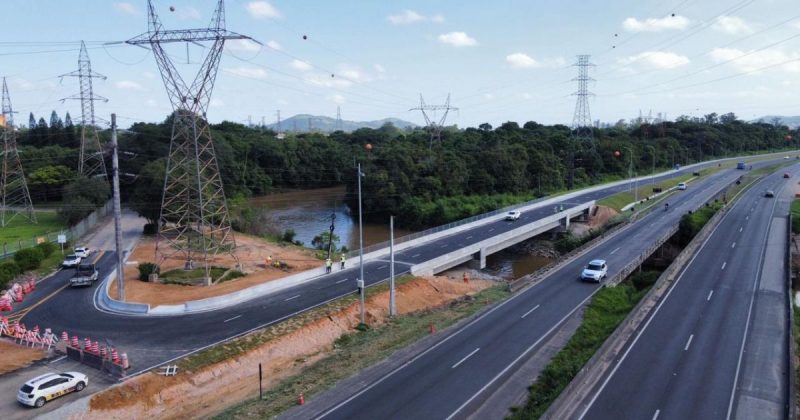 Nova ponte na BR-101 em Capivari de Baixo