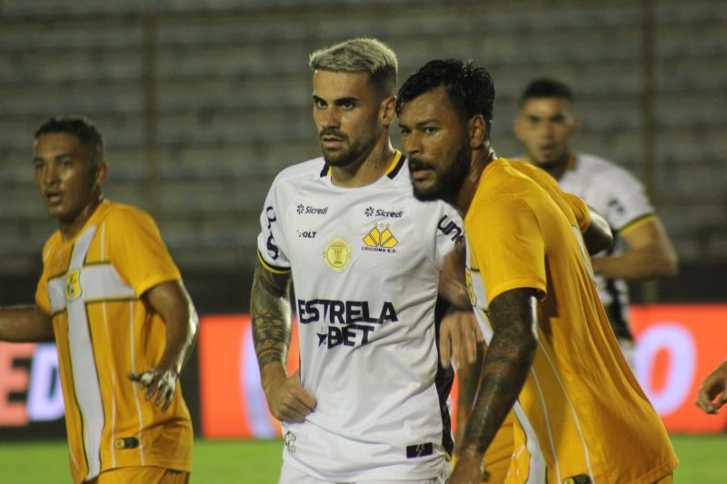 Brasiliense x Criciúma pela Copa do Brasil