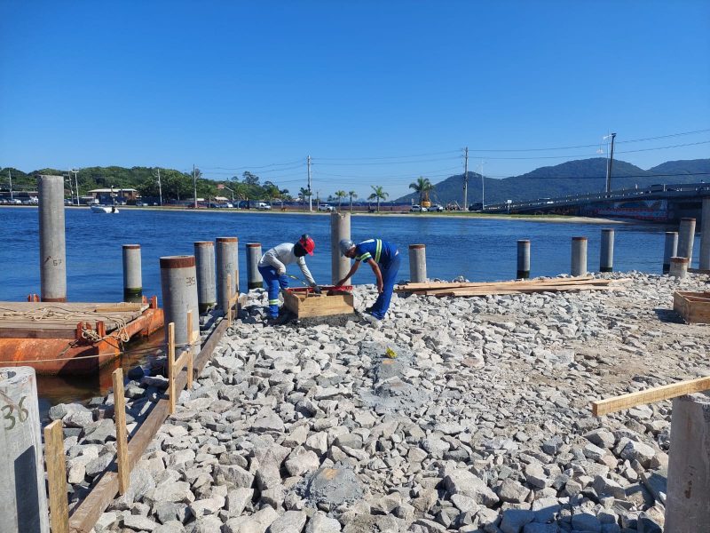 O terminal lacustre da Lagoa da Conceição em construção foi projetado com foco na praticidade, segurança e acessibilidade para os usuários das travessias