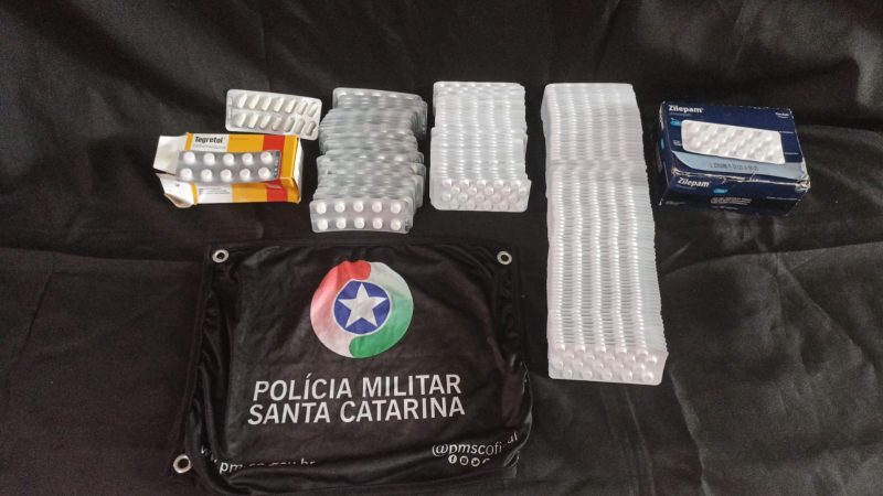 Os medicamentos controlados foram furtados. 