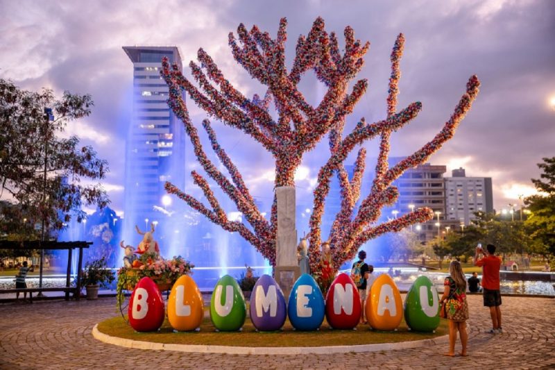 Parque Ramiro Ruediger est&aacute; decorado para a P&aacute;scoa – Foto: Prefeitura de Blumenau/Reprodu&ccedil;&atilde;o/ND