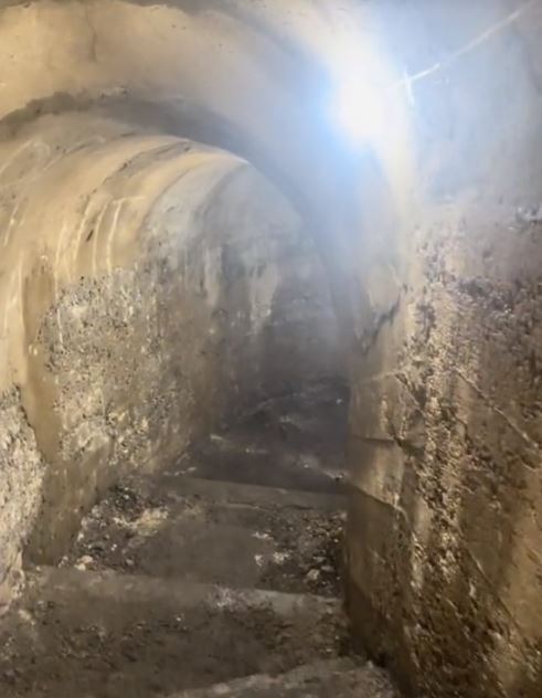 Abrigo secreto foi divulgado nas redes sociais