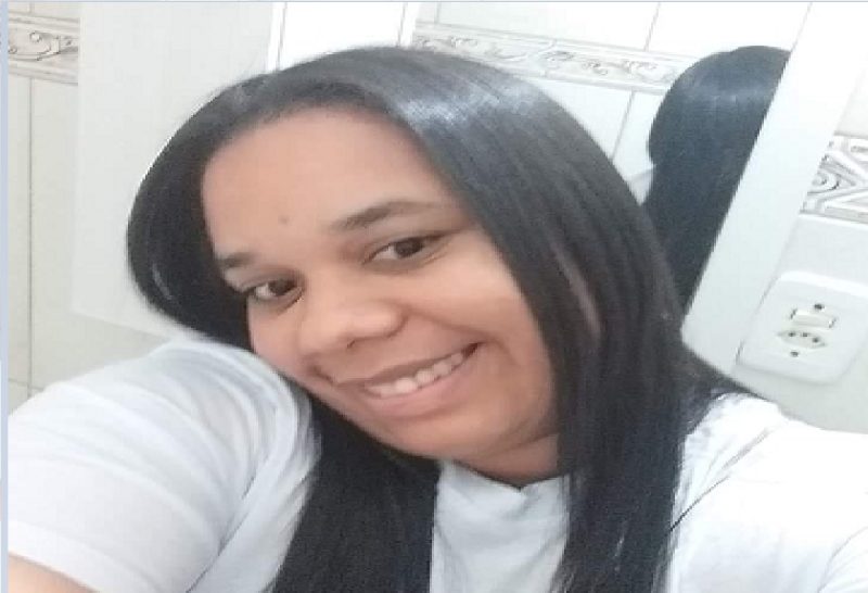 Marcia da Silva Dantas, de 35 anos, faleceu devido à dengue na segunda-feira (4); nas redes sociais, amigos e familiares lamentaram o falecimento da mulher 