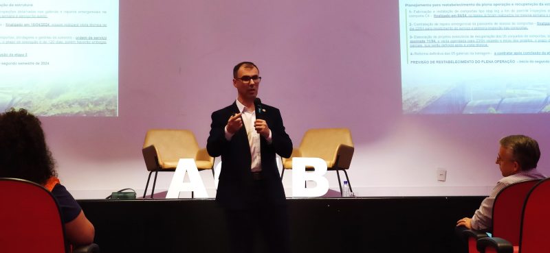 Encontro para discutir situação das barragens aconteceu nesta segunda-feira (22), na Associação Empresarial de Blumenau