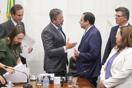 Presidente da OAB Nacional, Beto Simonetti, e presidente da C&acirc;mara dos Deputados, Arthur Lira durante encontro – Foto: OAB