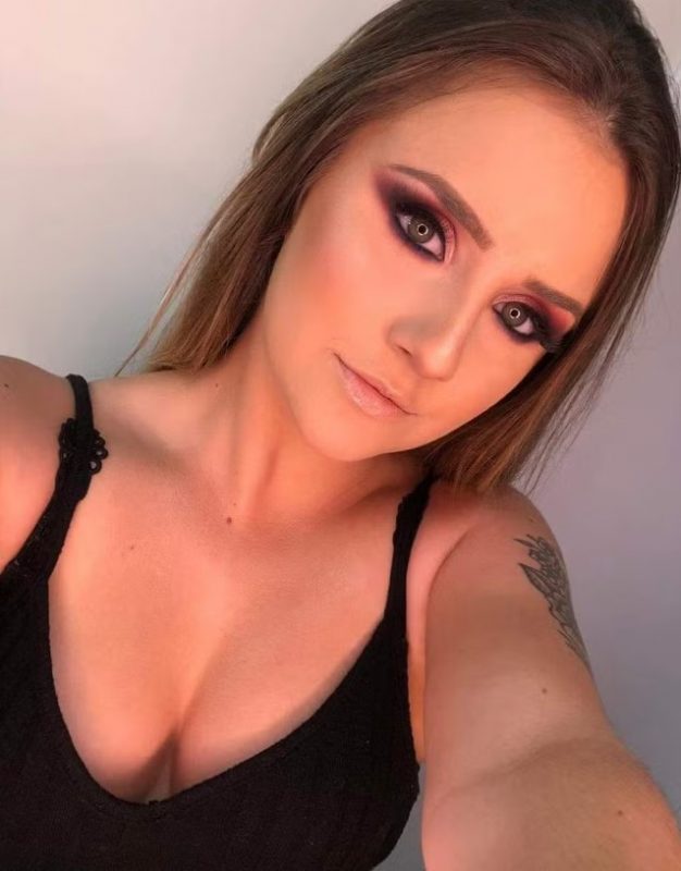 Apar&ecirc;ncia de Bruna antigamente, sem procedimentos est&eacute;ticos – Foto: Reprodu&ccedil;&atilde;o/Facebook/ND