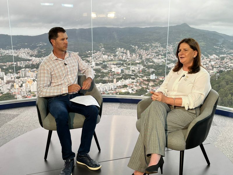 Carmen Zanotto falou sobre dengue e outros assuntos na sede da NDTV