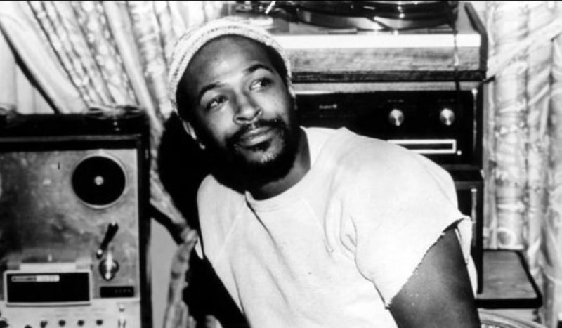 Marvin Gaye era uma celebridade que teve se exilar dos Estados Unidos por dívida fiscal