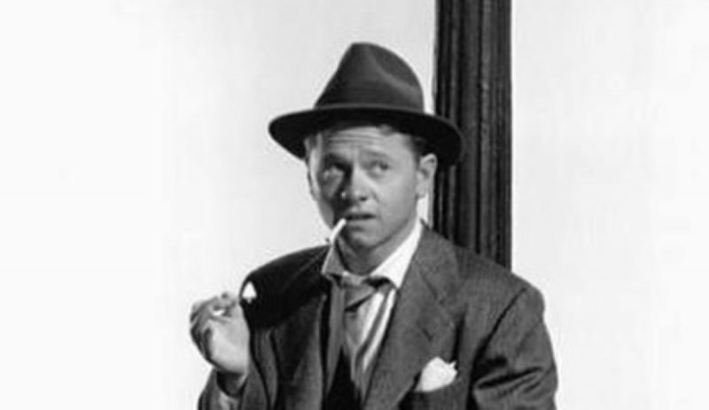 Mickey Rooney foi uma das celebridades mais bem pagas dos anos 40 e apareceu em mais de 300 filmes