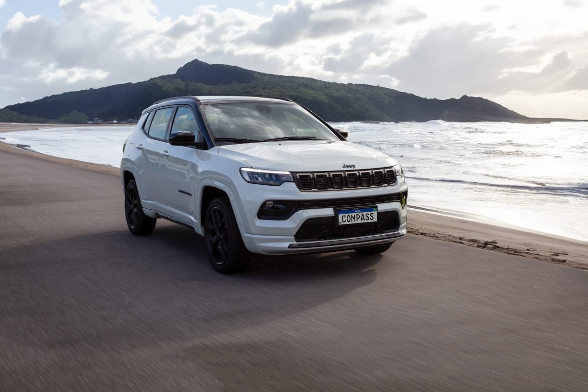 Novo Jeep Compass 2025 chega em sete versões com preço a partir de R