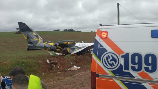 Avião que partiu de Chapecó sofre acidente ao fazer pouso em Erechim