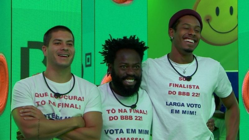 Os tr&ecirc;s finalistas do BBB 22 eram do grupo Camarote – Foto: Reprodu&ccedil;&atilde;o/Globo