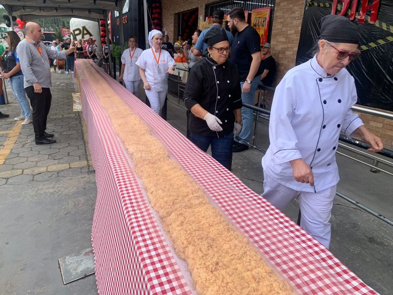 Maior chineque do mundo feito em Joinville