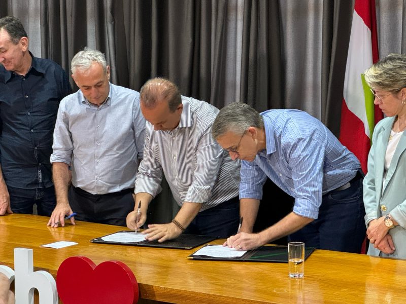 Governo de SC realiza repasse milion&aacute;rio &agrave; Blumenau – Foto: Moises Stuker/NDTV